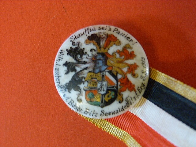 Burschenband und Porzellanknopf mit Vollwappen unsers Bundes